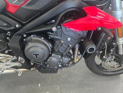 2018 Triumph STREET TRIPLE S Red