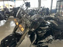 2016 Triumph Thunderbird Commander Thunderbird Black