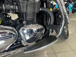 2016 Triumph Thunderbird Commander Thunderbird Black