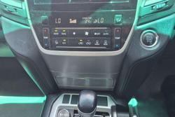 2017 Toyota Landcruiser GXL VDJ200R 4X4 Dual Range Glacier White