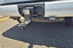 2017 Toyota Landcruiser GXL VDJ200R 4X4 Dual Range Glacier White