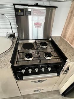 2024 Avan Aspire 555