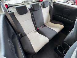 2013 Toyota Yaris YR