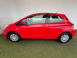 2013 Toyota Yaris YR