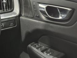 2020 Volvo XC60 T5 Momentum MY20 AWD White