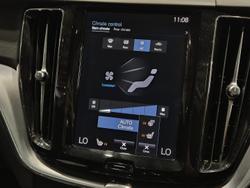 2020 Volvo XC60 T5 Momentum