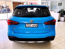 2022 MG HS Essence X