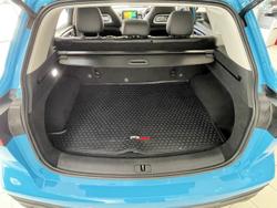 2022 MG HS Essence X