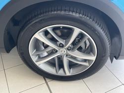 2022 MG HS Essence X