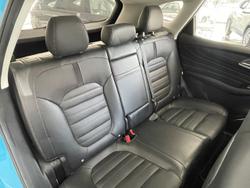 2022 MG HS Essence X