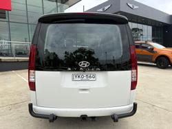 2024 Hyundai STARIA LOAD