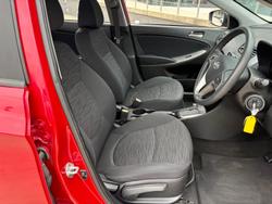 2017 Hyundai Accent Active