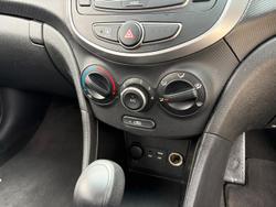 2017 Hyundai Accent Active