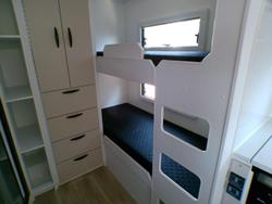 2025 Supreme 1960_C_K1e4b_T Eclipse Sunray 19'6 2 Bunk