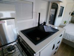 2025 Supreme 1960_C_K1e4b_T Eclipse Sunray 19'6 2 Bunk