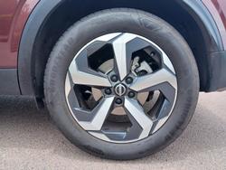 2024 Nissan QASHQAI ST+