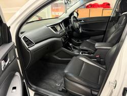 2016 Hyundai Tucson Active X TL Pure White
