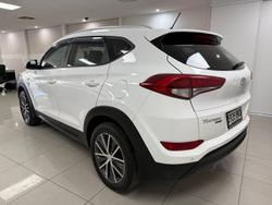 2016 Hyundai Tucson Active X TL Pure White