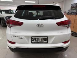 2016 Hyundai Tucson Active X TL Pure White