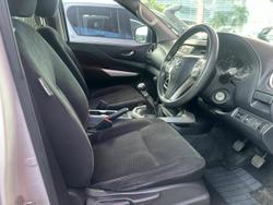 2016 Nissan Navara RX