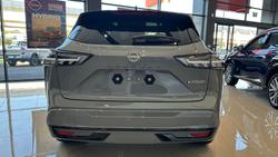 2025 Nissan QASHQAI N-DESIGN e-POWER J12 MY25 Ceramic Grey with Onyx Black Roof