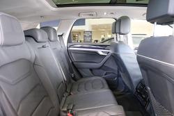 2019 Volkswagen Touareg 190TDI Launch Edition
