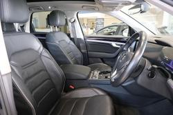 2019 Volkswagen Touareg 190TDI Launch Edition