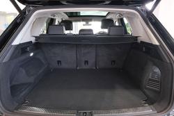 2019 Volkswagen Touareg 190TDI Launch Edition