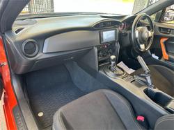 2017 TOYOTA 86 GT ZN6 MY17 orange