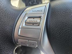 2020 Nissan Navara RX