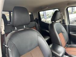 2019 Nissan Navara N-TREK D23 Series 4 4X4 Dual Range White Diamond