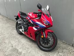 2025 Honda CBR650R E-Clutch