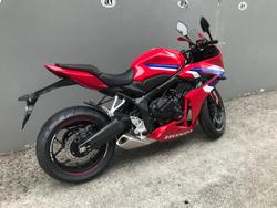 2025 Honda CBR650R E-Clutch