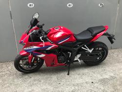 2025 Honda CBR650R E-Clutch