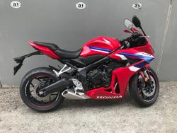 2025 Honda CBR650R E-Clutch