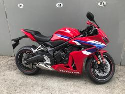 2025 Honda CBR650R E-Clutch