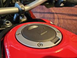 2016 Honda Africa Twin DCT (CRF1000D) Africa Twin Red