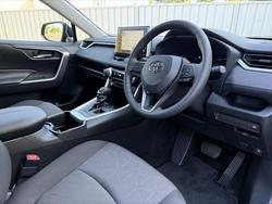 2024 Toyota RAV4 GXL