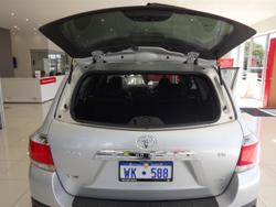 2011 Toyota Kluger KX-S