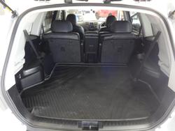 2011 Toyota Kluger KX-S