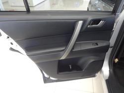 2011 Toyota Kluger KX-S