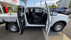 2025 Isuzu D-MAX SX MY25.5 4X4 Dual Range Mineral White