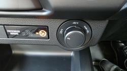 2025 Isuzu D-MAX SX MY25.5 4X4 Dual Range Mineral White