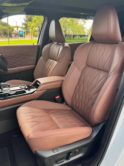 2025 Mitsubishi Outlander Exceed Tourer ZM MY25 AWD White Diamond with Black Mica Roof