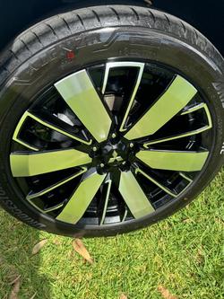 2025 Mitsubishi Outlander Exceed Tourer ZM MY25 AWD White Diamond with Black Mica Roof