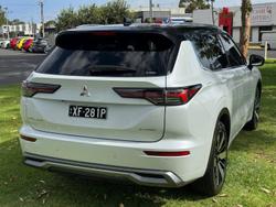 2025 Mitsubishi Outlander Exceed Tourer