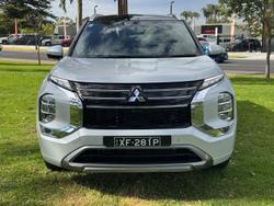 2025 Mitsubishi Outlander Exceed Tourer ZM MY25 AWD White Diamond with Black Mica Roof