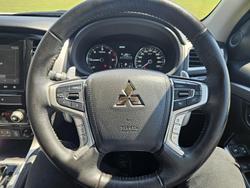 2023 Mitsubishi Pajero Sport GLS