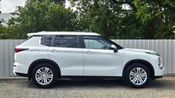 2021 Mitsubishi Outlander LS