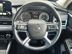 2021 Mitsubishi Outlander LS